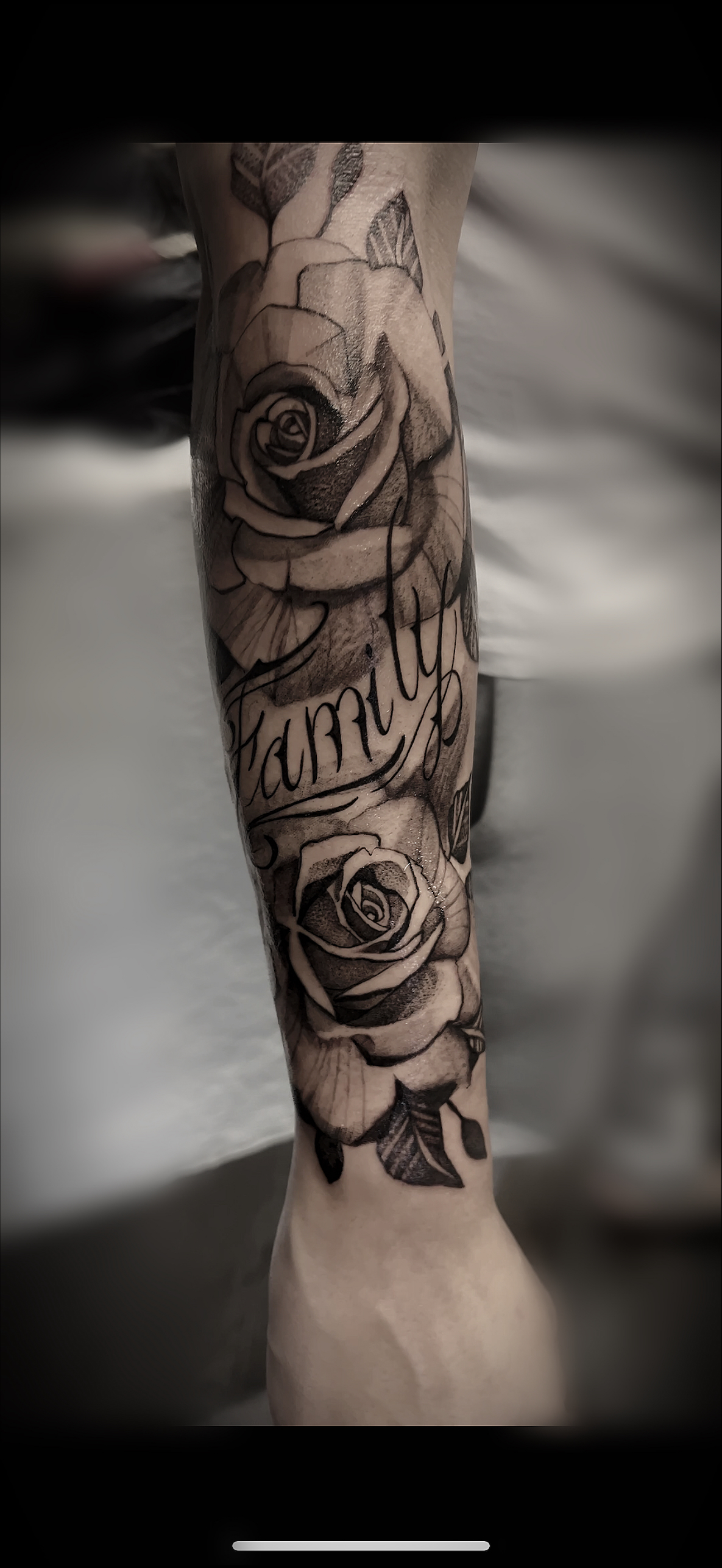 Black and Grey Halv Sleeve